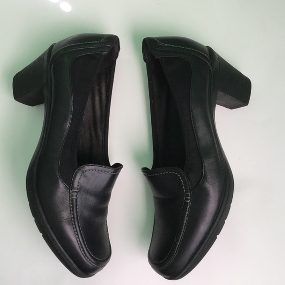 Clarks Shoes - Clarks Bendables Black Block Heel Loafer